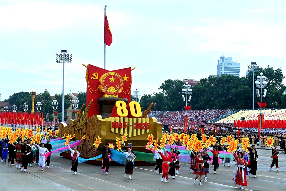 Dư âm tuyệt vời sau chương trình Tổng duyệt A80 thành công - ảnh 1