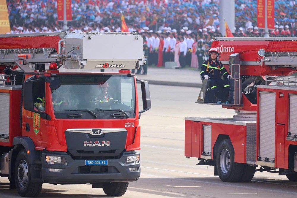 Khí phách người chiến sĩ Công an nhân dân trong bản hùng ca diễu binh - ảnh 12