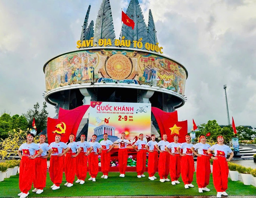 Quảng Ninh: Hút khách dịp 2.9 dù thời tiết bất lợi - ảnh 1