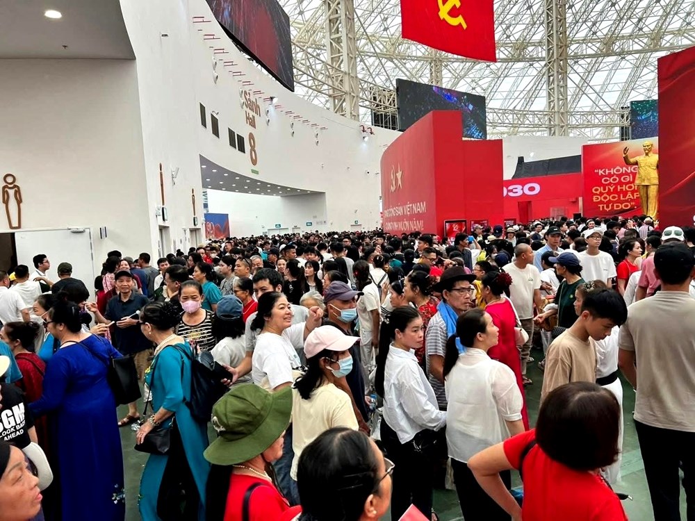 Xây dựng tour “Hội chợ mùa Thu 2025” - ảnh 2
