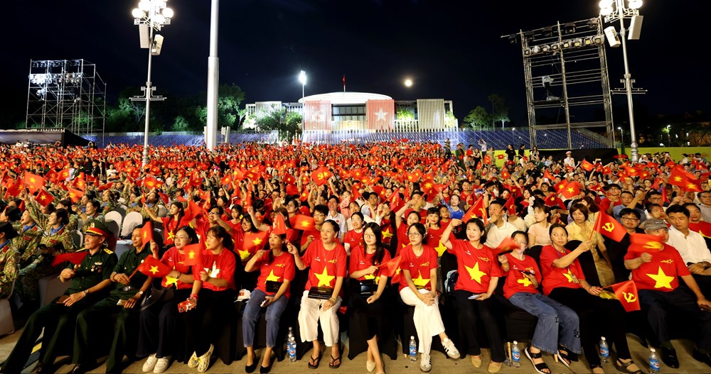 “Cảm hứng Việt” - tiếp lửa sáng tạo cho những người làm báo chiến sĩ - ảnh 4