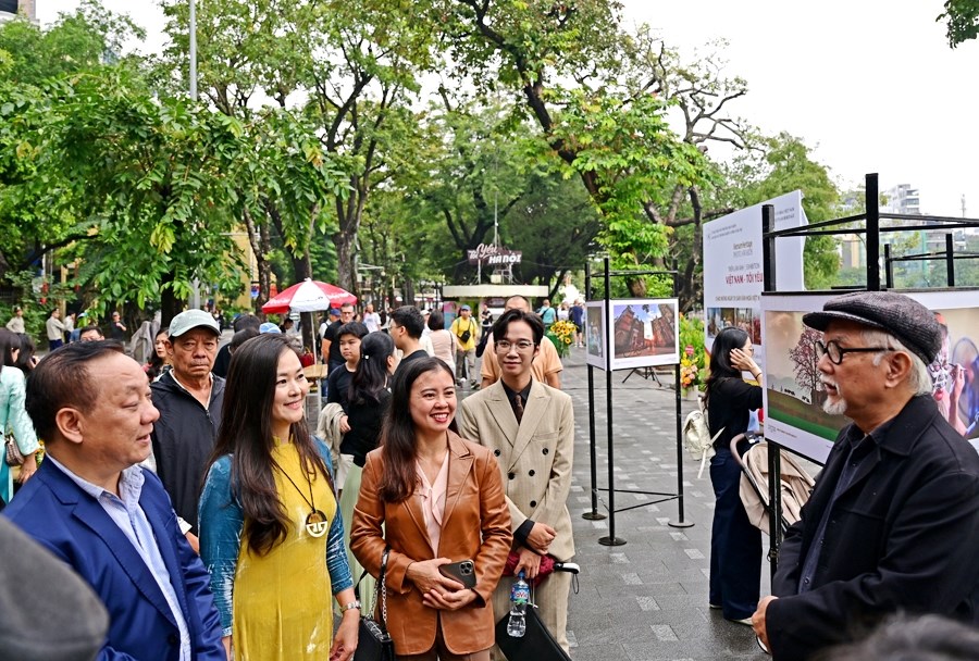 Hành trình cảm xúc trong triển lãm ảnh “Việt Nam - Tôi yêu” - ảnh 3