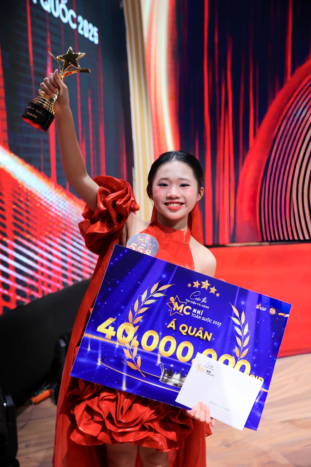 Hành trình tỏa sáng của cô bé 10 tuổi với niềm đam mê và bản lĩnh sân khấu - ảnh 2