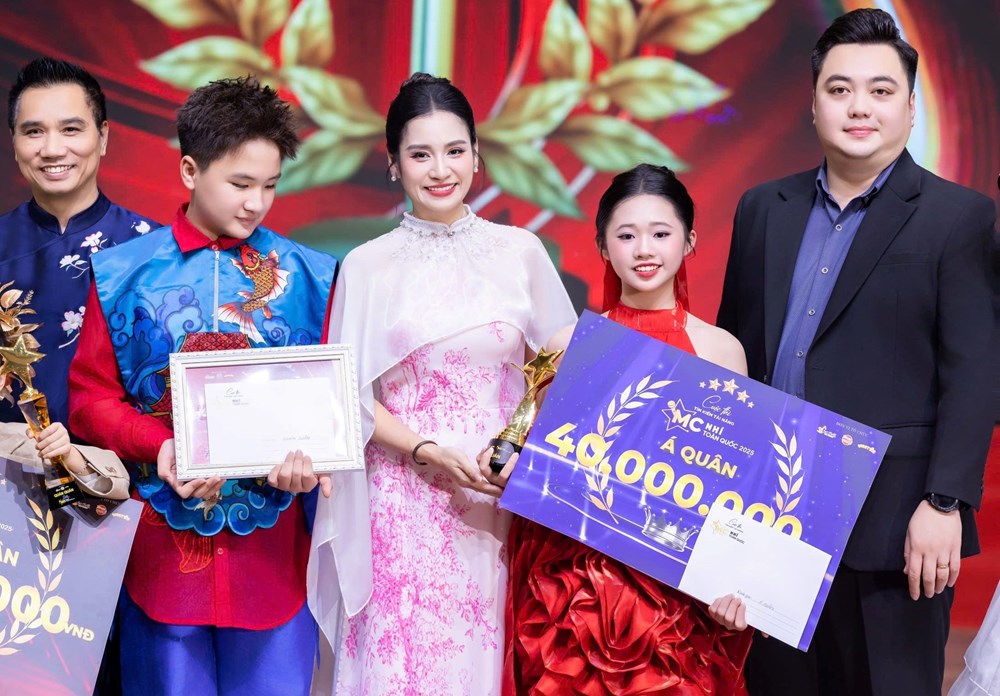 Hành trình tỏa sáng của cô bé 10 tuổi với niềm đam mê và bản lĩnh sân khấu - ảnh 1