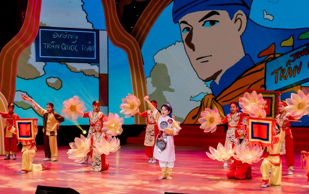 Nguyễn Hoàng Minh Anh và hành trình toả sáng tại MC Nhí toàn quốc 2025 - ảnh 1