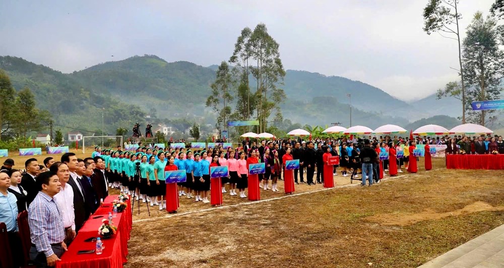 Sức mạnh tinh thần của phụ nữ vùng cao - ảnh 2