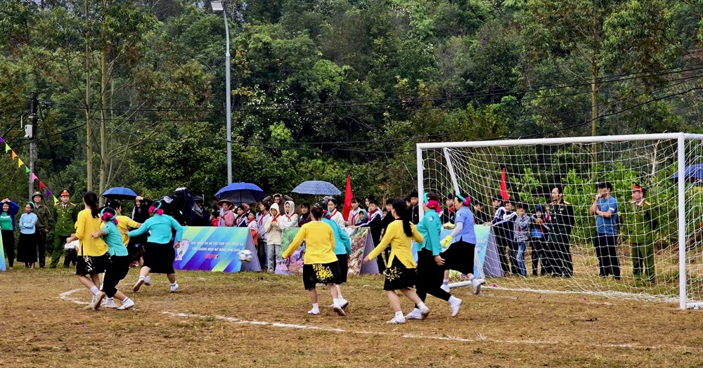 Sức mạnh tinh thần của phụ nữ vùng cao - ảnh 3