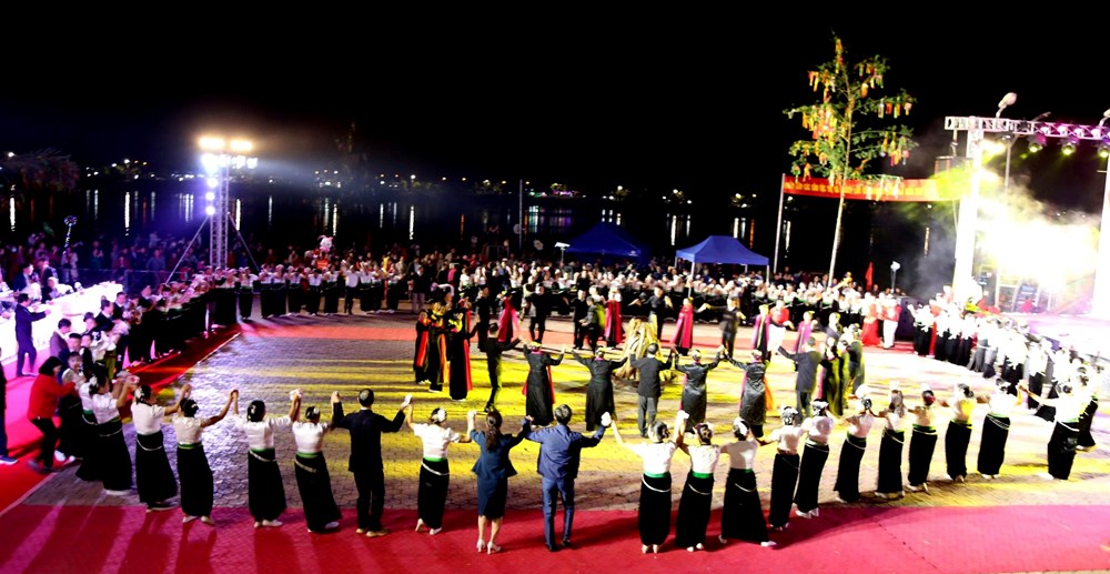 Mường Lay đánh thức tiềm năng du lịch sông nước từ di sản cộng đồng - ảnh 2