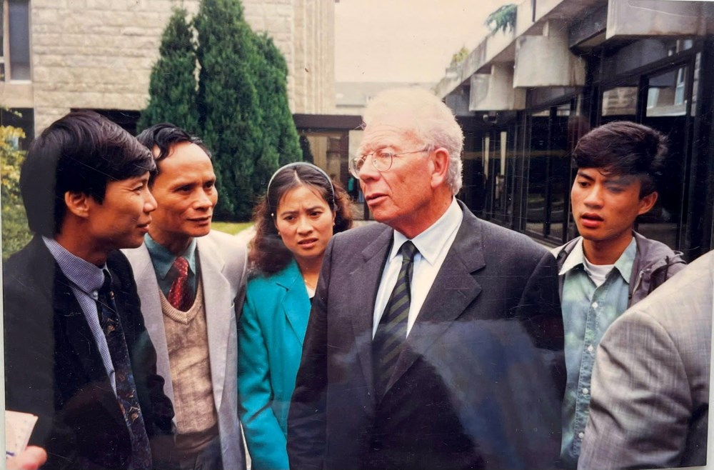 Vẻ đẹp của chân thực và lãng mạn - ảnh 3