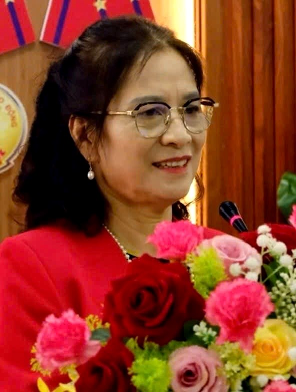 Vẻ đẹp của chân thực và lãng mạn - ảnh 2