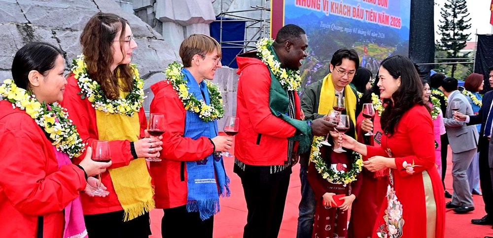 Khởi đầu nồng ấm cho một hành trình du lịch xanh và giàu bản sắc - ảnh 1