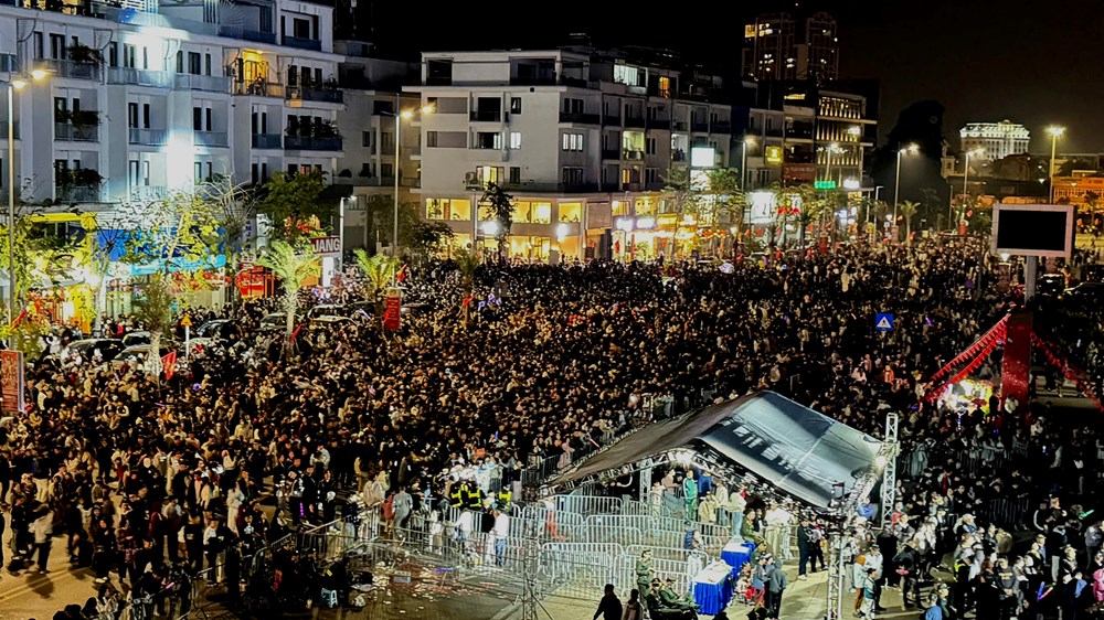 Khoảnh khắc chào năm mới rực rỡ của Quảng Ninh - ảnh 9