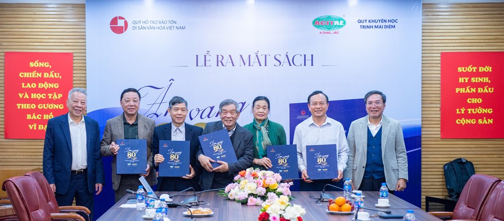 Ra mắt cuốn sách ảnh “Âm vang 80 năm Cách mạng Tháng Tám và Quốc khánh 2.9” - ảnh 4