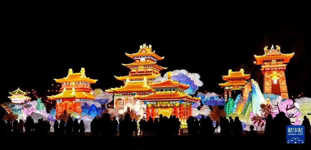 Không gian di sản bừng sáng tại Công viên Viên Minh Nguyên - ảnh 1