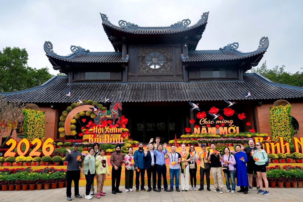 Cả nước ước đón và phục vụ 14 triệu lượt khách dịp Tết Bính Ngọ 2026 - ảnh 1
