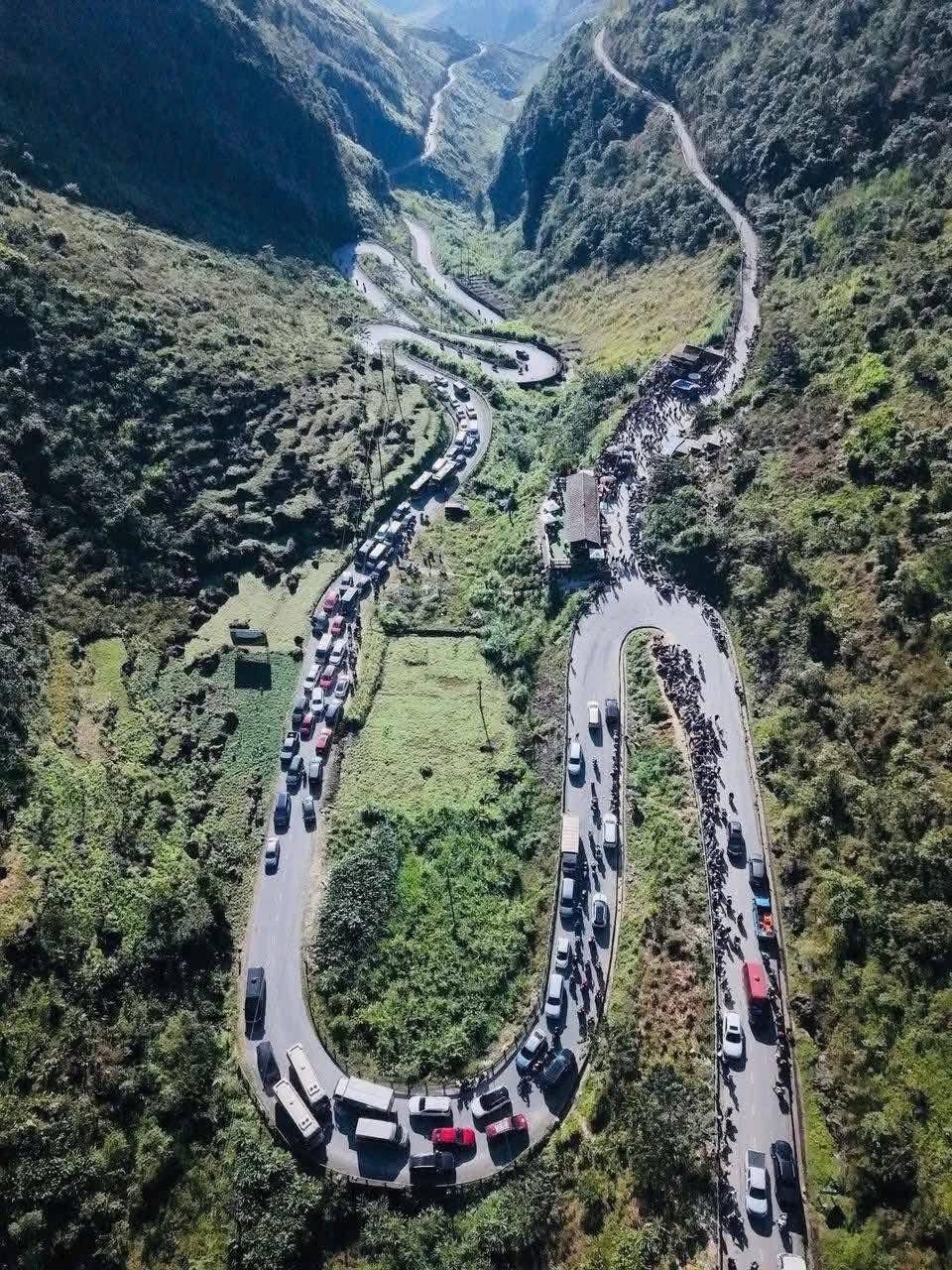 Cả nước ước đón và phục vụ 14 triệu lượt khách dịp Tết Bính Ngọ 2026 - ảnh 6