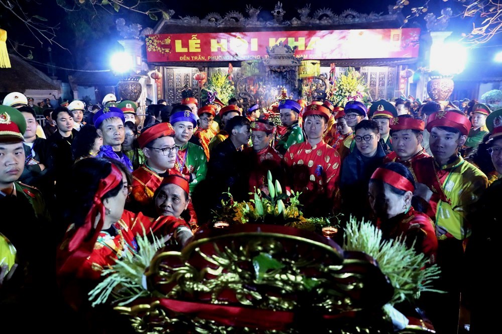 Chính thức lùi giờ phát ấn Đền Trần sang 5h sáng - ảnh 1