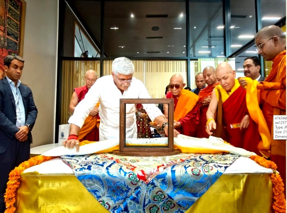 Viên đá nhỏ mang theo ánh sáng của một nền văn minh - ảnh 3