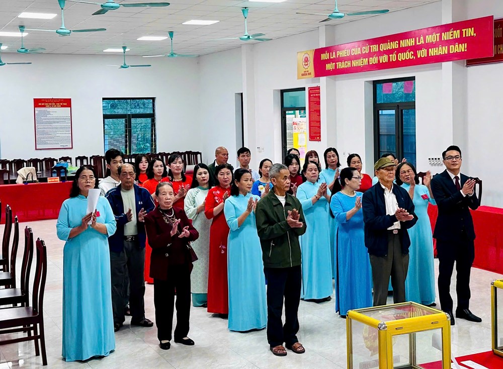 Quảng Ninh: 99,98% cử tri tham gia bỏ phiếu trong ngày bầu cử - ảnh 4