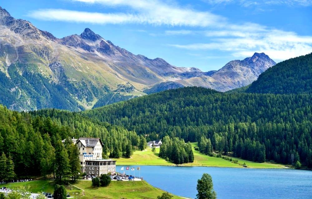 St. Moritz - đích đến của những người biết tận hưởng thế giới - ảnh 3