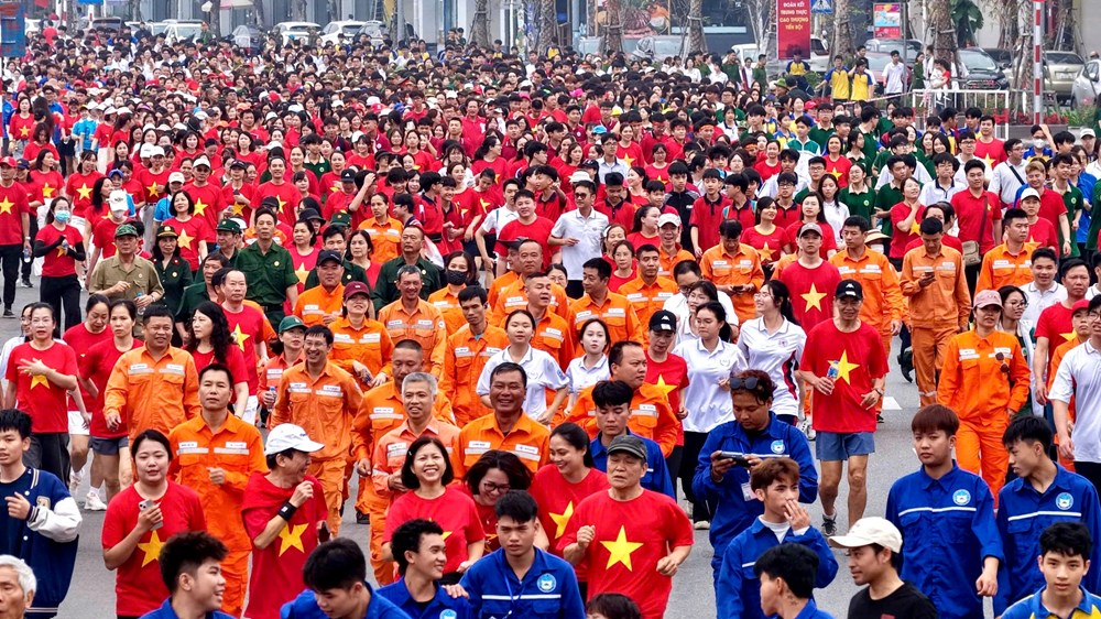 Hơn 34.000 người hưởng ứng Ngày chạy Olympic tại Quảng Ninh - ảnh 9