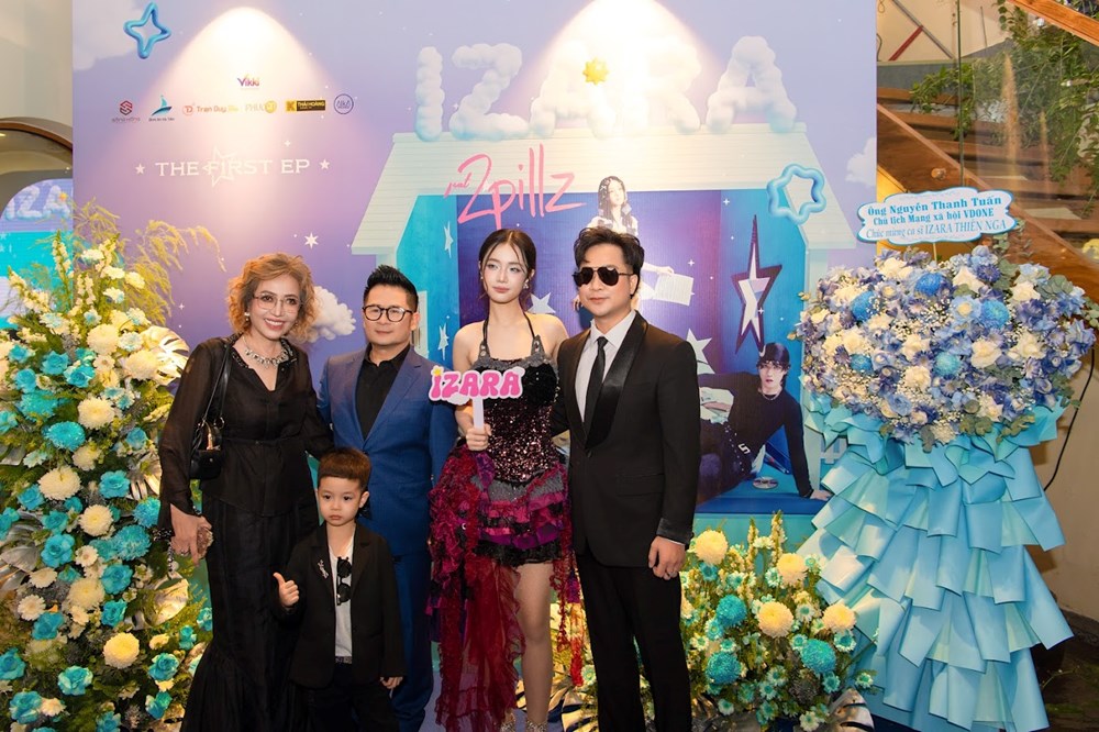 Giọng ca trẻ Izara với nhiệt huyết truyền cảm hứng - ảnh 1