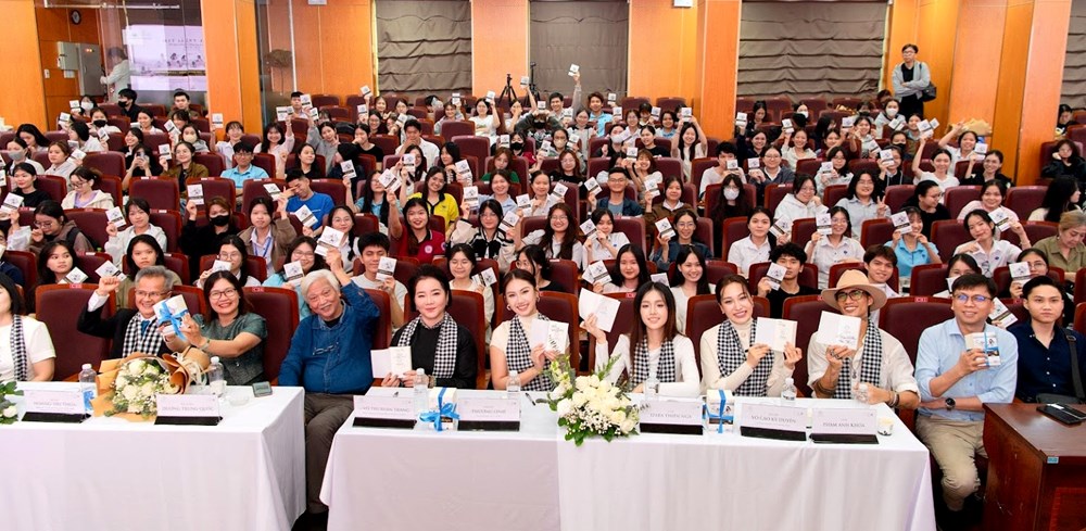 Hành trình từ những cuốn sách đến khát vọng kiến tạo tương lai - ảnh 3