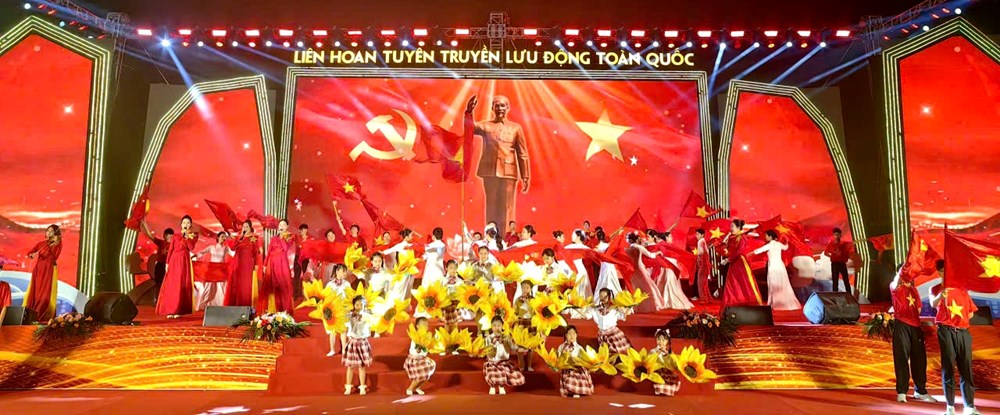 Liên hoan Tuyên truyền lưu động toàn quốc: Tuyên truyền cơ sở - “mạch dẫn” niềm tin - ảnh 17