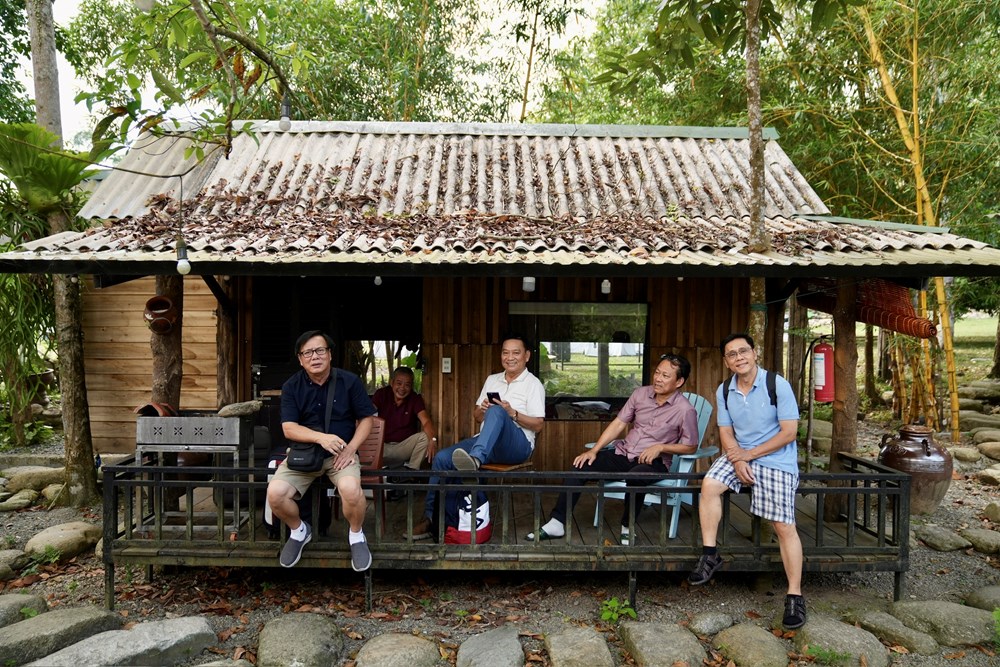 Hát dưới ánh trăng tan ở A Lưới - ảnh 5