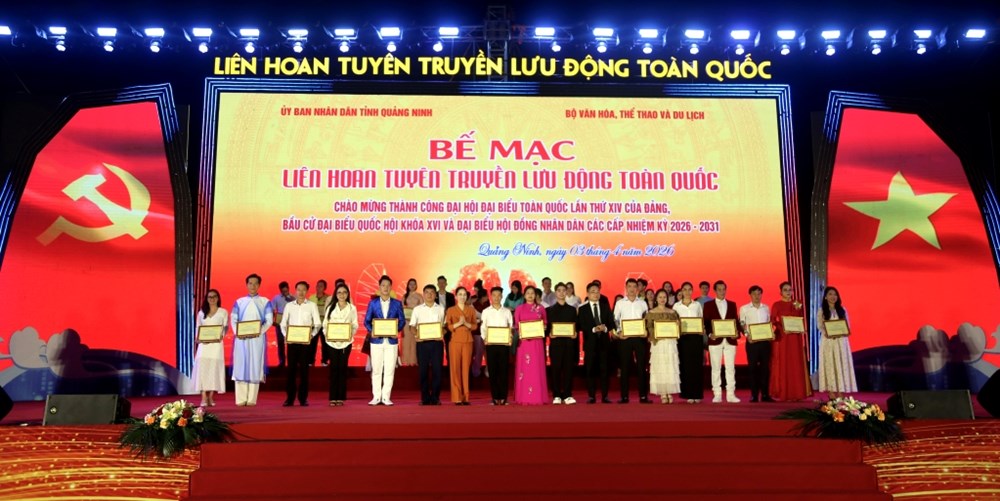 Bế mạc Liên hoan Tuyên truyền lưu động toàn quốc - ảnh 2