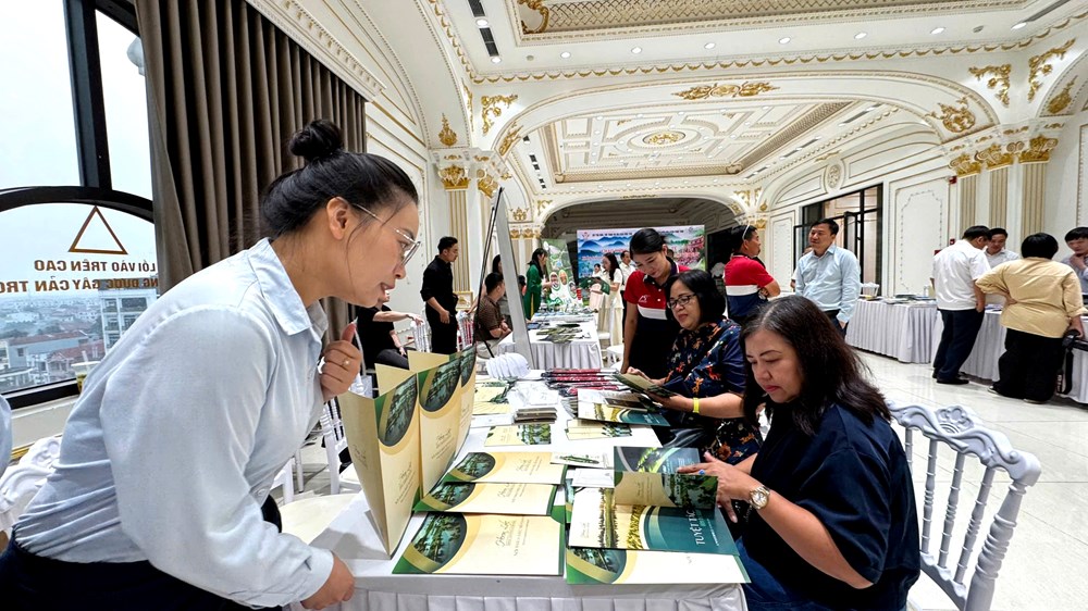 Đoàn lữ hành quốc tế khảo sát tại Phú Thọ - ảnh 3