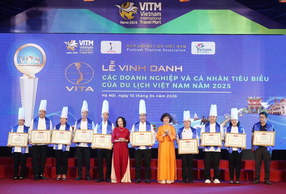 Hiệp hội Du lịch Việt Nam vinh danh 221 tập thể, cá nhân tiêu biểu năm 2025 - ảnh 12