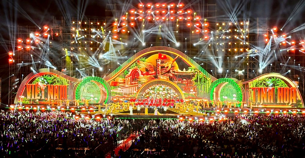 Bộ Chính trị đồng ý chủ trương thành lập thành phố Quảng Ninh - ảnh 1