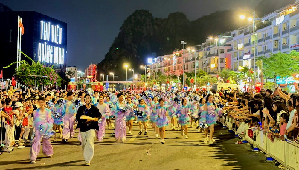 80.000 người hoà nhịp đập của Carnaval Hạ Long 2026 - ảnh 2
