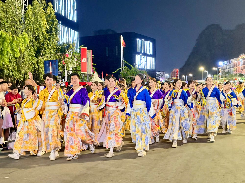 80.000 người hoà nhịp đập của Carnaval Hạ Long 2026 - ảnh 8