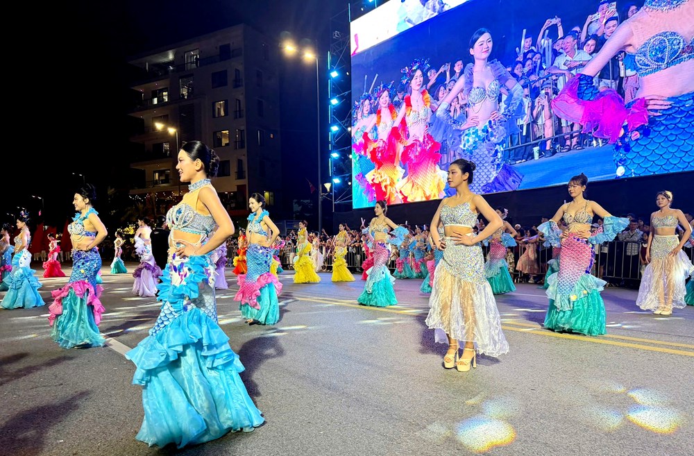 80.000 người hoà nhịp đập của Carnaval Hạ Long 2026 - ảnh 9