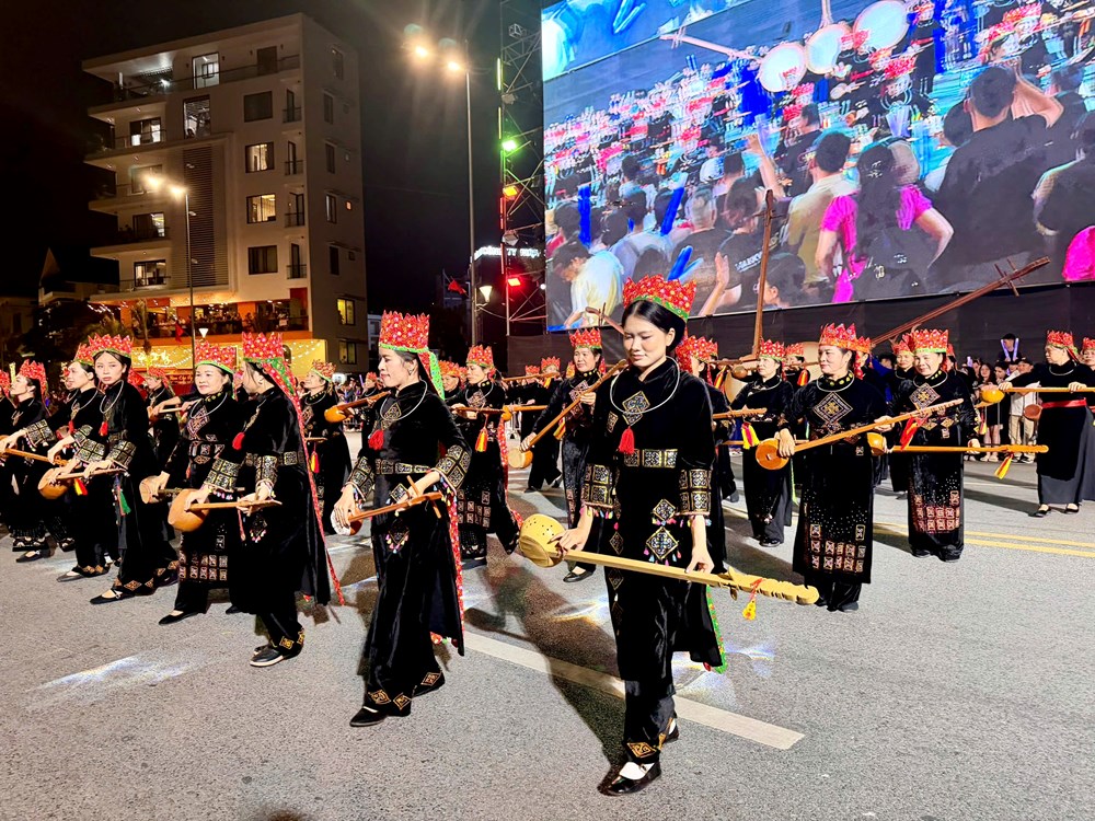 80.000 người hoà nhịp đập của Carnaval Hạ Long 2026 - ảnh 12