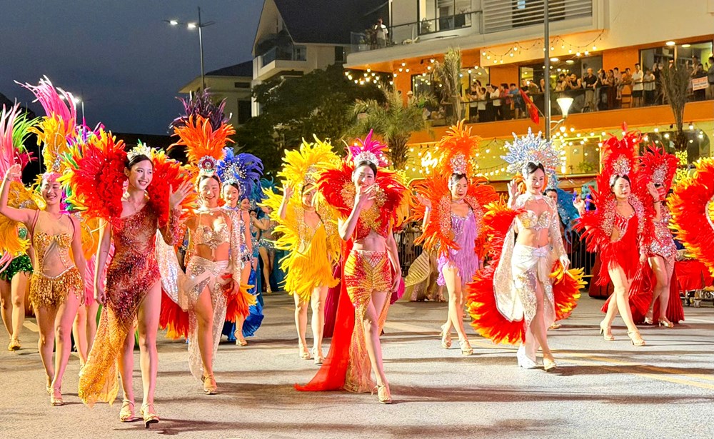 80.000 người hoà nhịp đập của Carnaval Hạ Long 2026 - ảnh 13