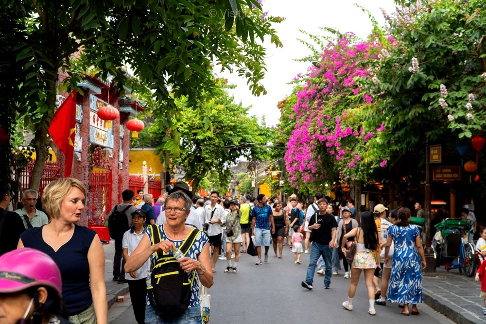 Gỡ “nút thắt” để du lịch Việt Nam thực sự trở thành ngành kinh tế mũi nhọn - ảnh 6
