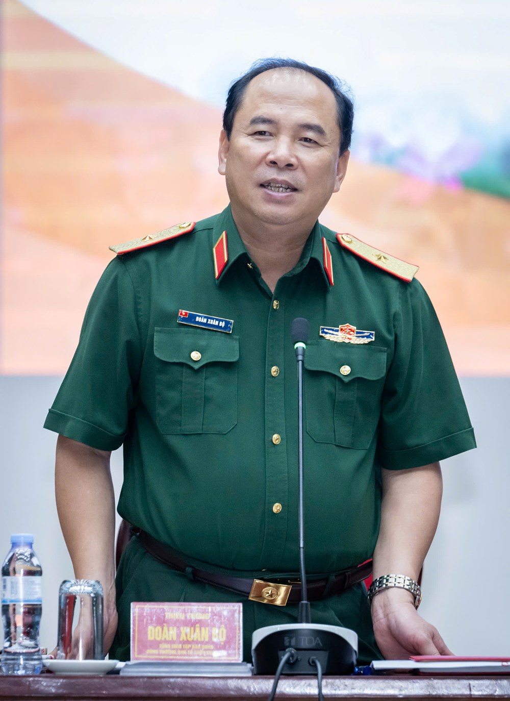 Báo chí khẳng định vai trò xung kích trong bảo vệ nền tảng tư tưởng của Đảng - ảnh 2