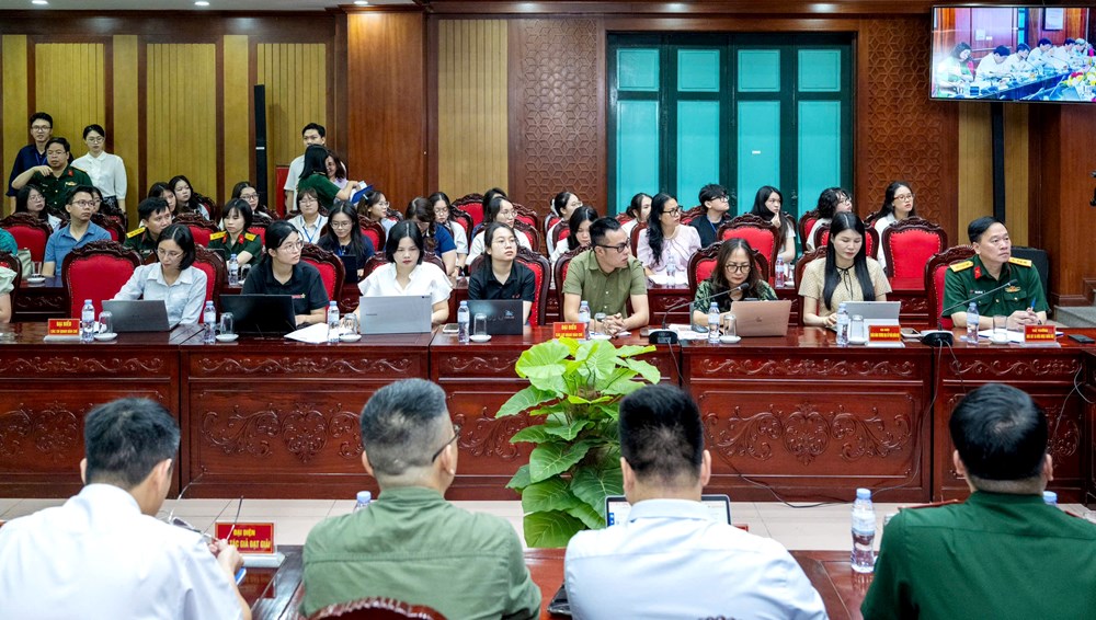 Báo chí khẳng định vai trò xung kích trong bảo vệ nền tảng tư tưởng của Đảng - ảnh 6