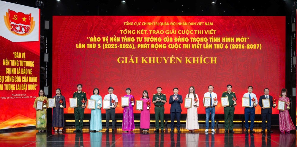 31 tác phẩm báo chí xuất sắc được trao giải - ảnh 7