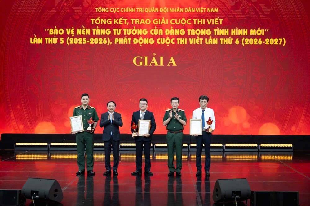 31 tác phẩm báo chí xuất sắc được trao giải - ảnh 4