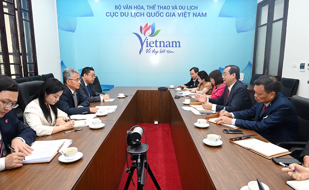 Phát triển các sản phẩm du lịch xuyên biên giới Việt Nam - Trung Quốc - ảnh 1