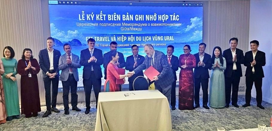 Quảng Ninh mở rộng cánh cửa đón dòng khách từ Liên bang Nga - ảnh 1