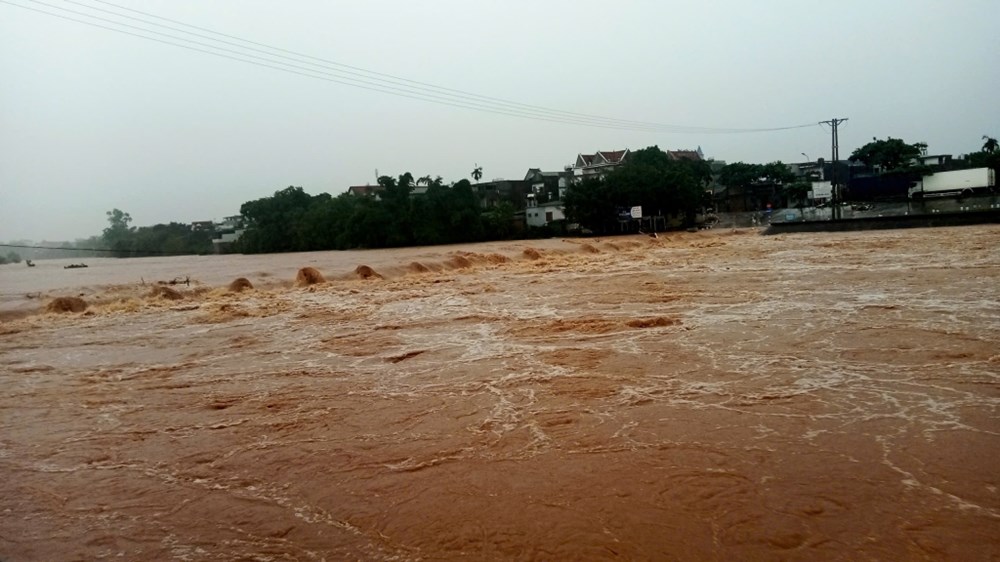 Quảng Ninh chủ động ứng phó mưa lớn, lũ quét, sạt lở đất - ảnh 2