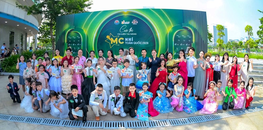 Chắp cánh tiếng nói trẻ thơ từ sân khấu đến trang sách - ảnh 2