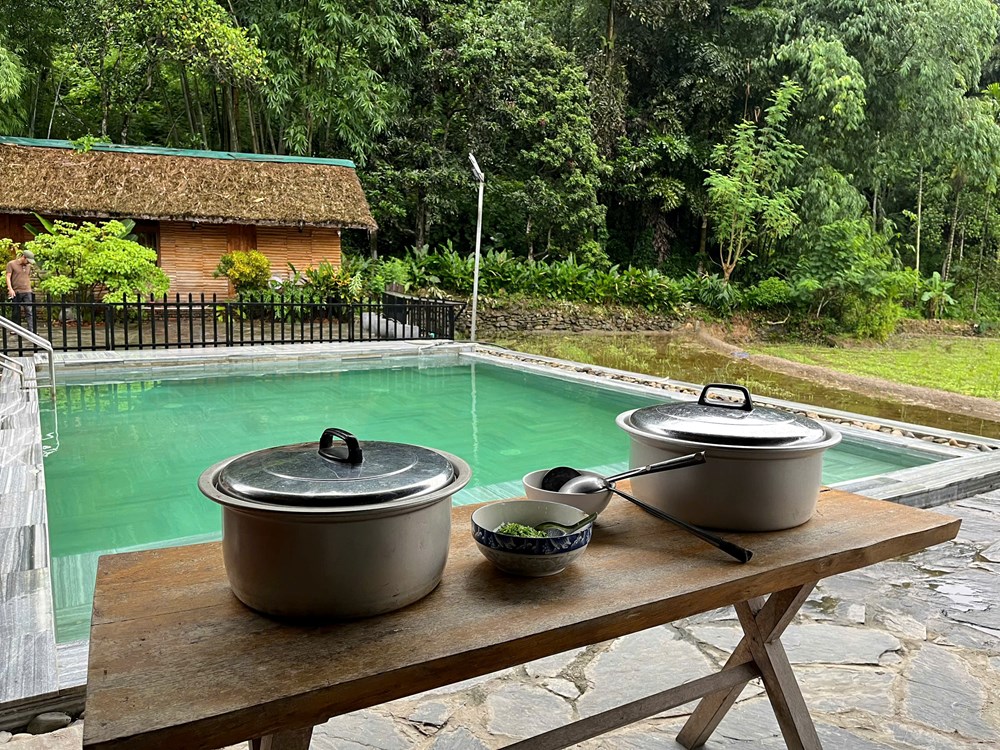 Bài 1: Thôn Tha - bình yên dưới những tầng mây - ảnh 2
