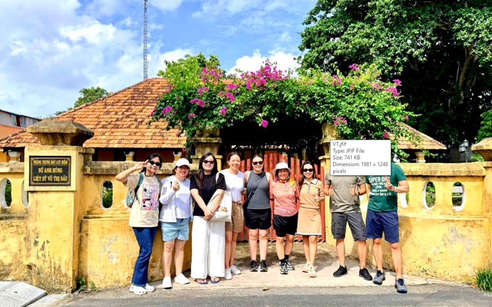 TP.HCM dẫn đầu cả nước về lượng khách và doanh thu du lịch - ảnh 2