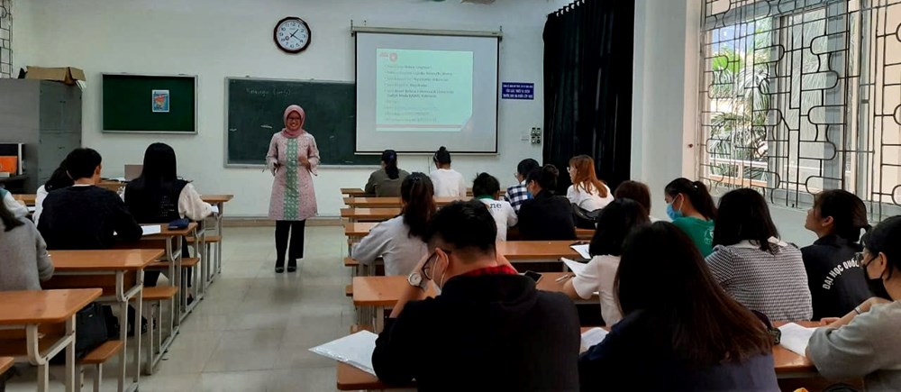 Tôn vinh ngôn ngữ, lan tỏa giá trị văn hóa Indonesia - ảnh 3